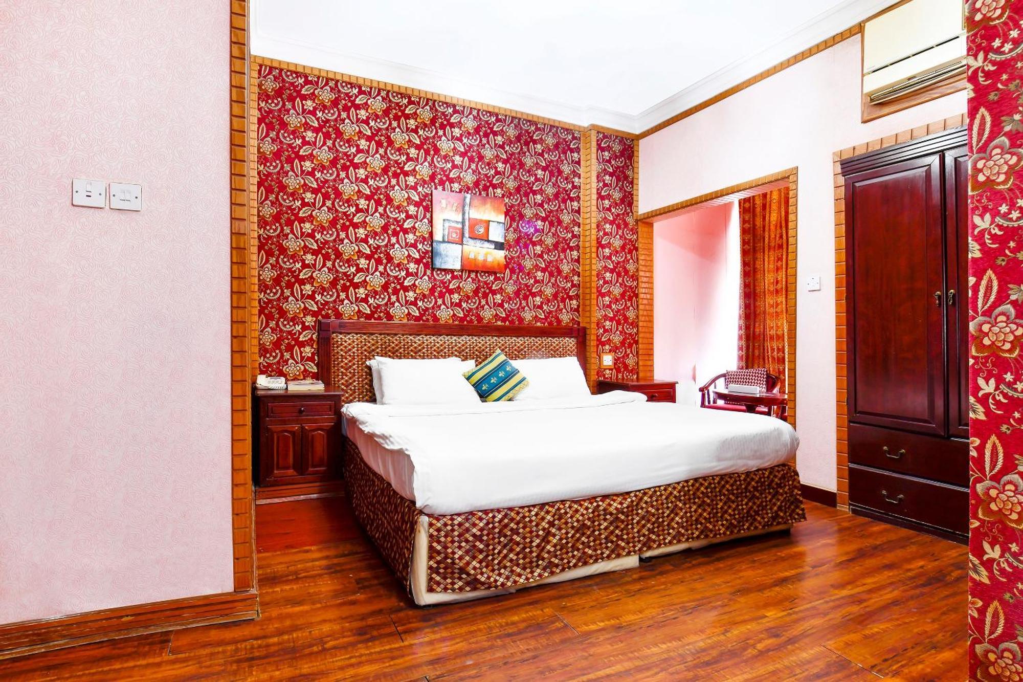 Capital O 125 Moon Plaza Hotel Манама Екстер'єр фото